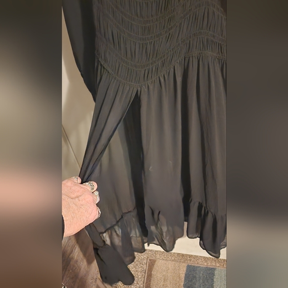 Torrid Black Sheer Tunic Never Worn Size 1 - Picture 4 of 8